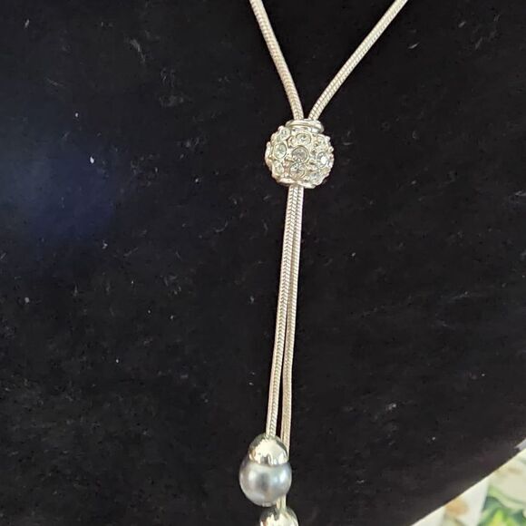 Crystal And Pearl Adjastable Neclace - Picture 3 of 4
